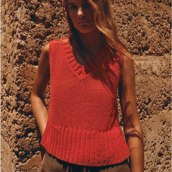 ZARA PLAIN CROPPED KNIT TOP - Picture 1 of 10